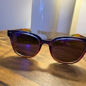 Sunski limited edition Miho in rainbow.